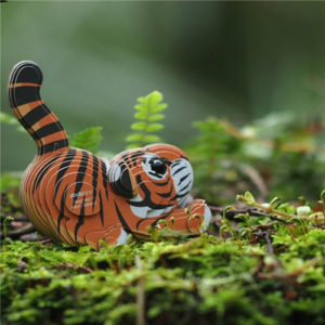 Eugy - 3D Cardboard Model - Tiger